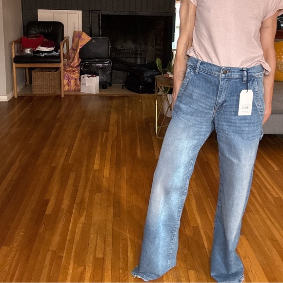 Current/Elliott Light Blue Straight Leg Jeans